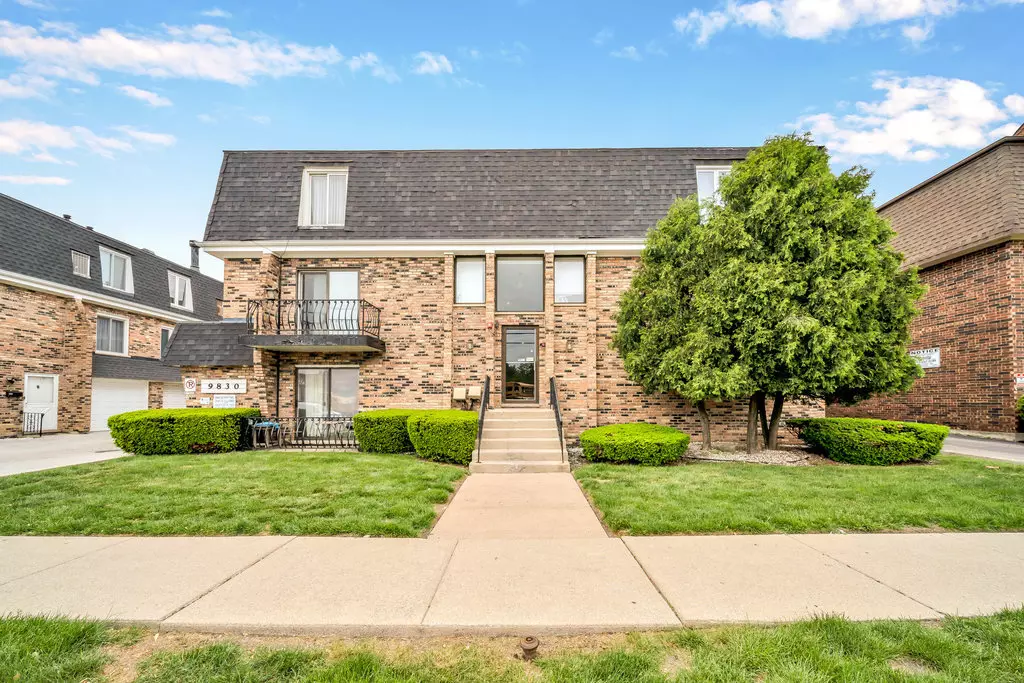 Chicago Ridge, IL 60415,9830 Sayre AVE #7