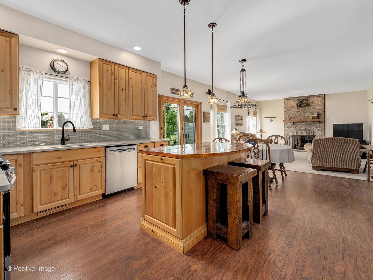 West Chicago, IL 60185,1665 Whispering Oaks CT