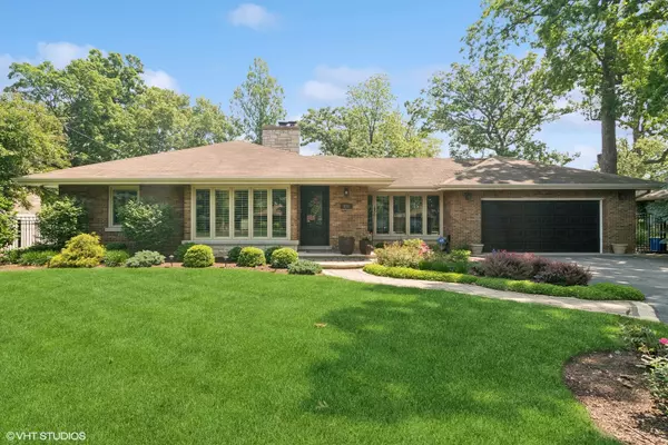 231 N Forest CT, Addison, IL 60101