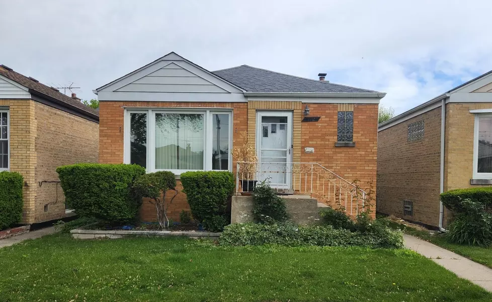 7112 W Farragut AVE, Chicago, IL 60656