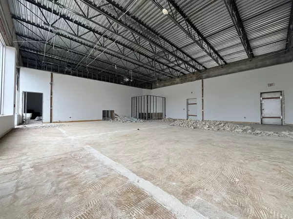 Chicago, IL 60620,1741 W 79th ST