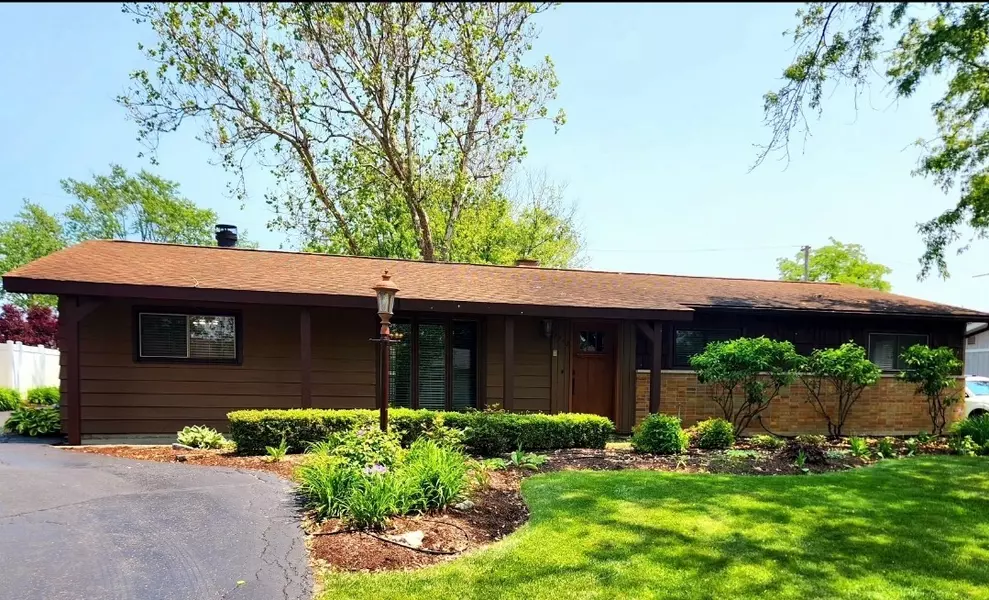 7713 Brookhaven AVE, Darien, IL 60561