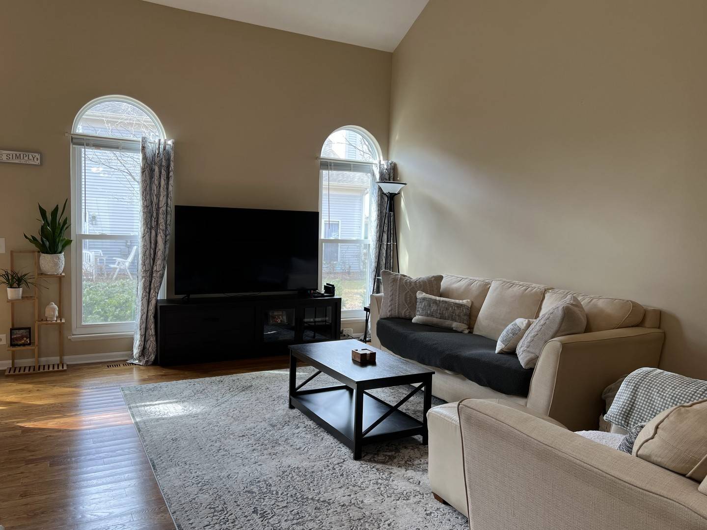 Elgin, IL 60120,809 N SHADY OAKS DR