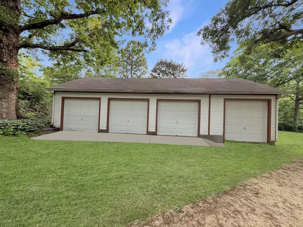 Kingston, IL 60145,9343 Shady LN