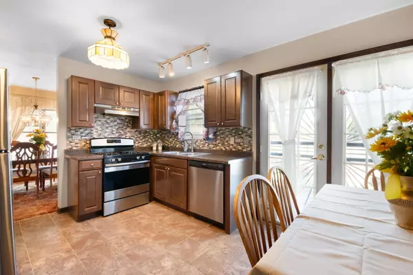 Bolingbrook, IL 60440,269 Yellow Pine DR