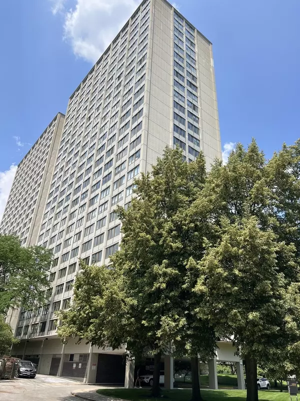 4850 S Lake Park AVE #2112, Chicago, IL 60615