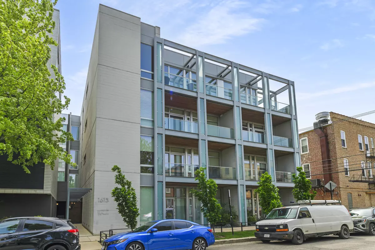 Chicago, IL 60622,1615 N Wolcott AVE #204