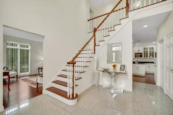 Park Ridge, IL 60068,2801 MAYFIELD DR