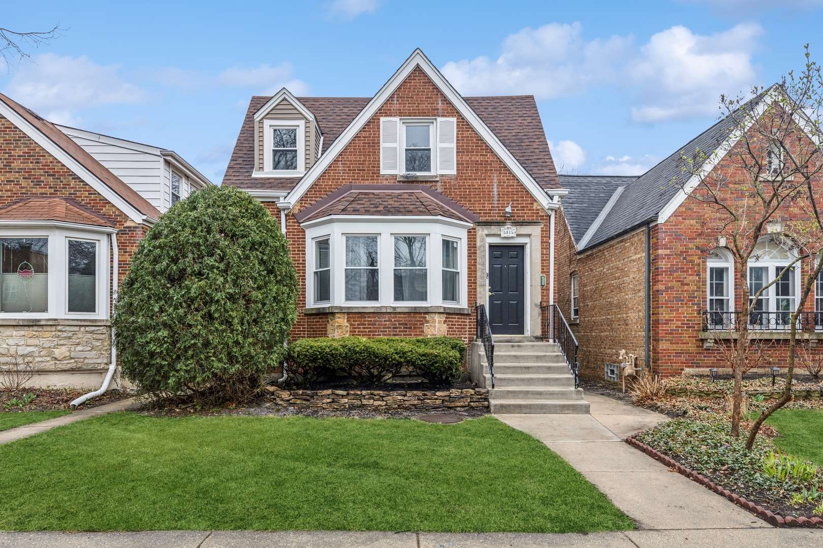 5815 N Merrimac AVE, Chicago, IL 60646