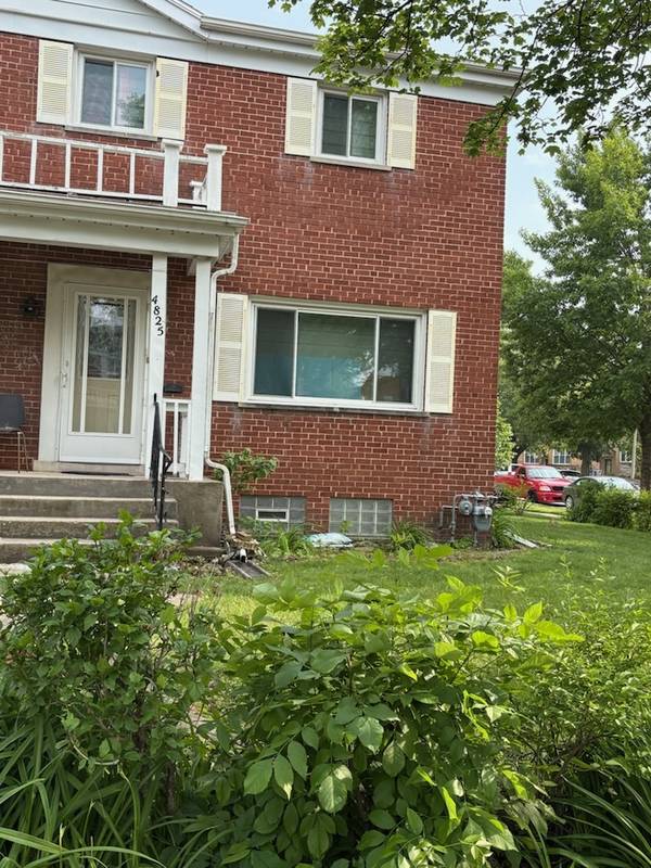 4825 Davis ST, Skokie, IL 60077