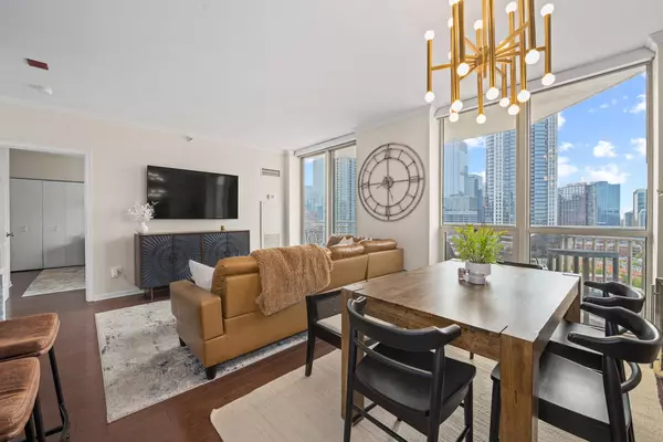 Chicago, IL 60610,645 N Kingsbury ST #1906