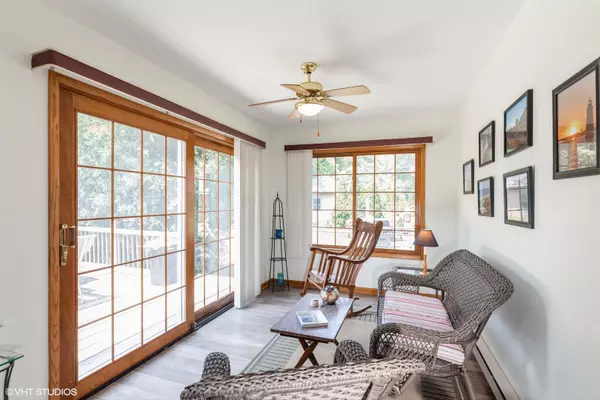 Flossmoor, IL 60422,1014 Douglas AVE
