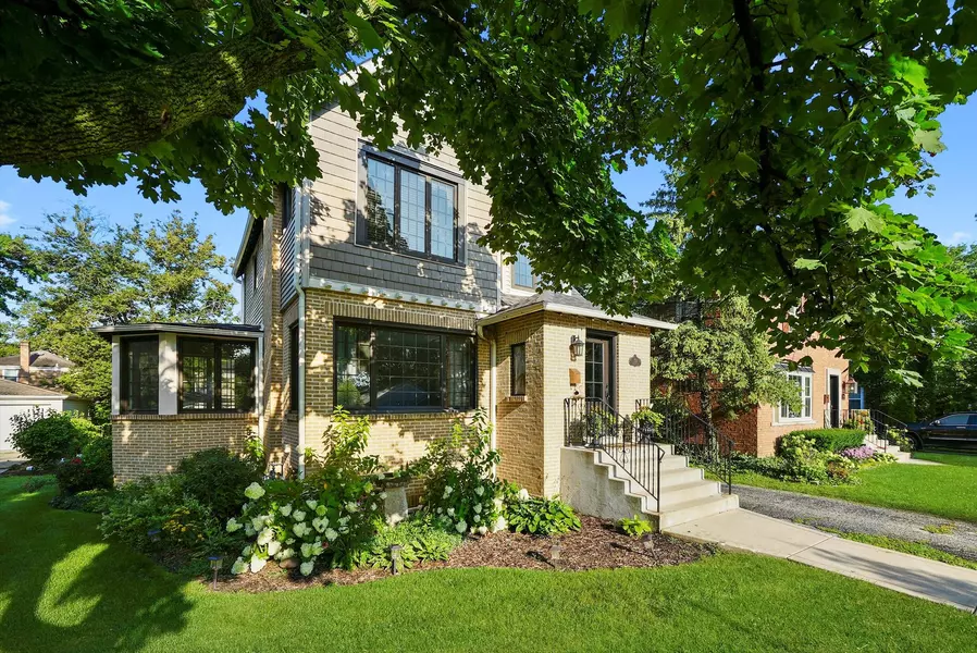 734 FOREST RD, La Grange Park, IL 60526