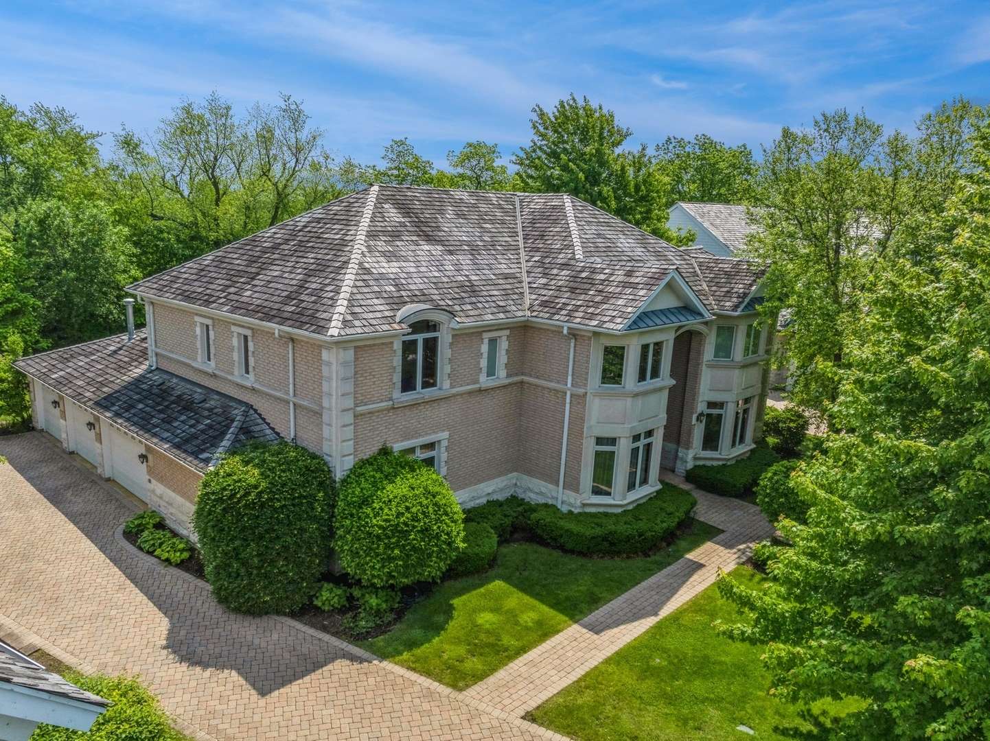 1669 Monterey DR, Glenview, IL 60026