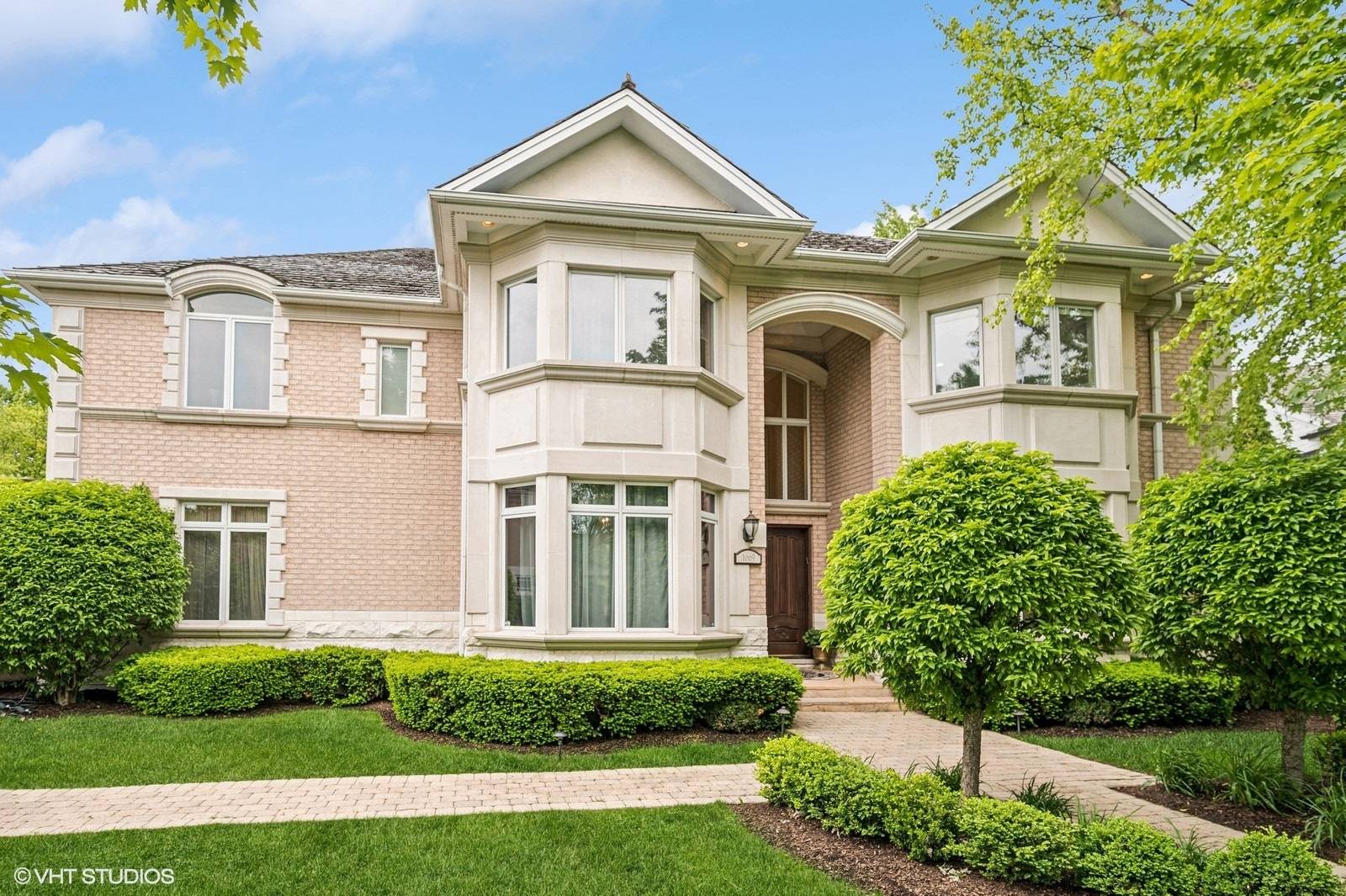 Glenview, IL 60026,1669 Monterey DR