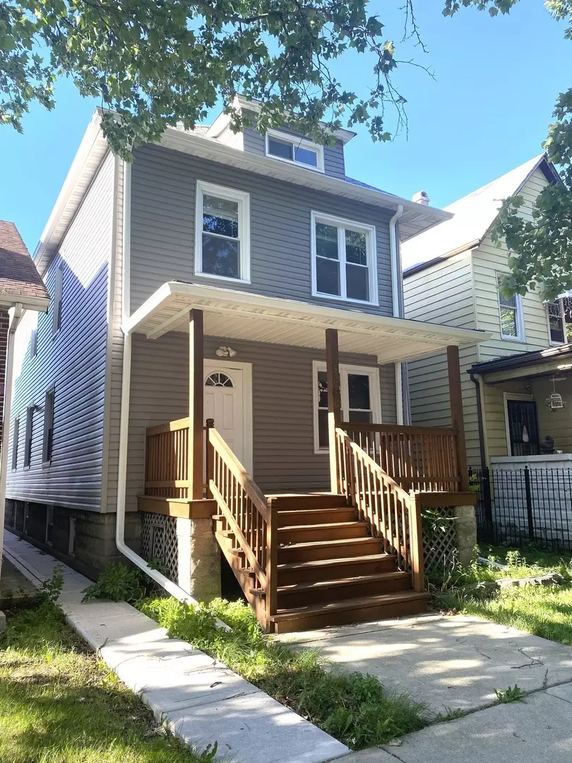 Chicago, IL 60639,4838 W Belden ST #2