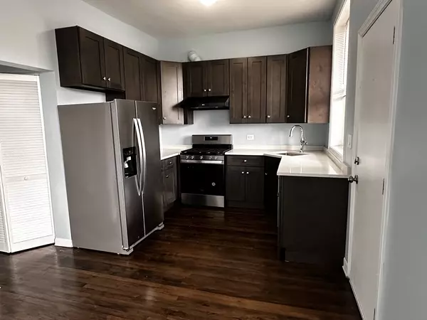 Chicago, IL 60625,4759 N Lincoln AVE #3R
