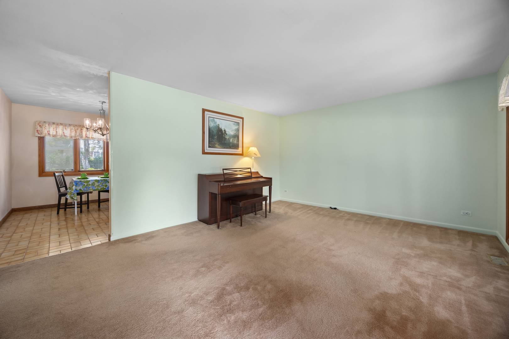 Elk Grove Village, IL 60007,342 Bianco DR