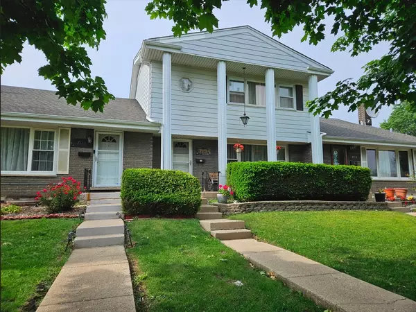7108 Niles AVE, Niles, IL 60714