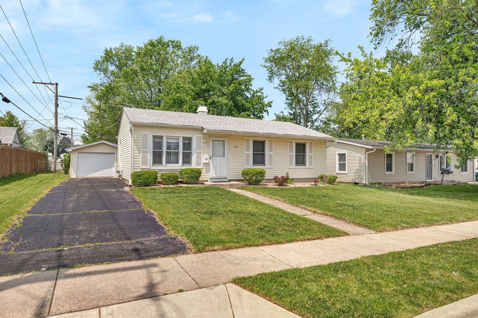 Romeoville, IL 60446,402 Kenyon AVE