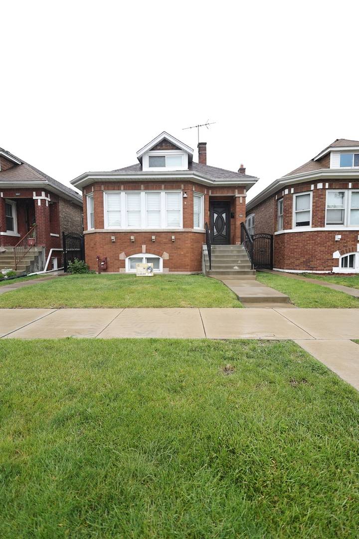 Chicago, IL 60629,7218 S Washtenaw AVE