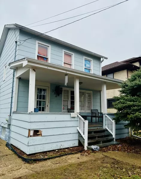 332 North AVE, Aurora, IL 60505