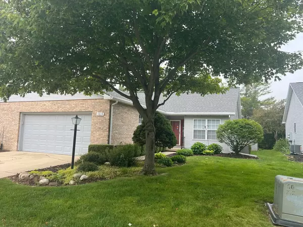 1014 Pheasant CIR, Savoy, IL 61874