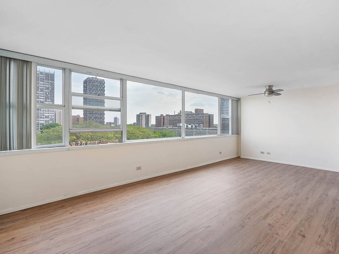 Chicago, IL 60660,6301 N Sheridan RD #7G