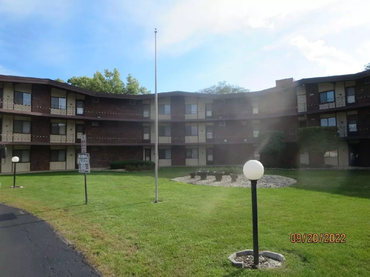 Lansing, IL 60438,Address not disclosed