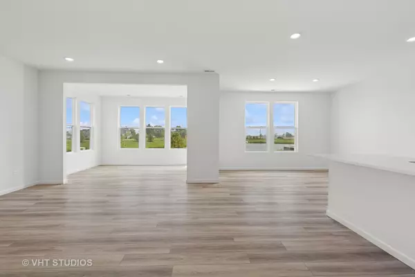 Naperville, IL 60564,2420 Tailshot RD
