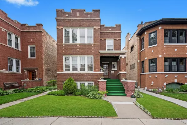 2110 S Gunderson AVE, Berwyn, IL 60402