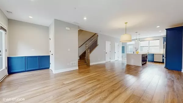 Chicago, IL 60641,3127 N Karlov AVE