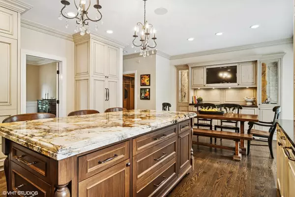 Long Grove, IL 60047,6234 Pine Tree DR