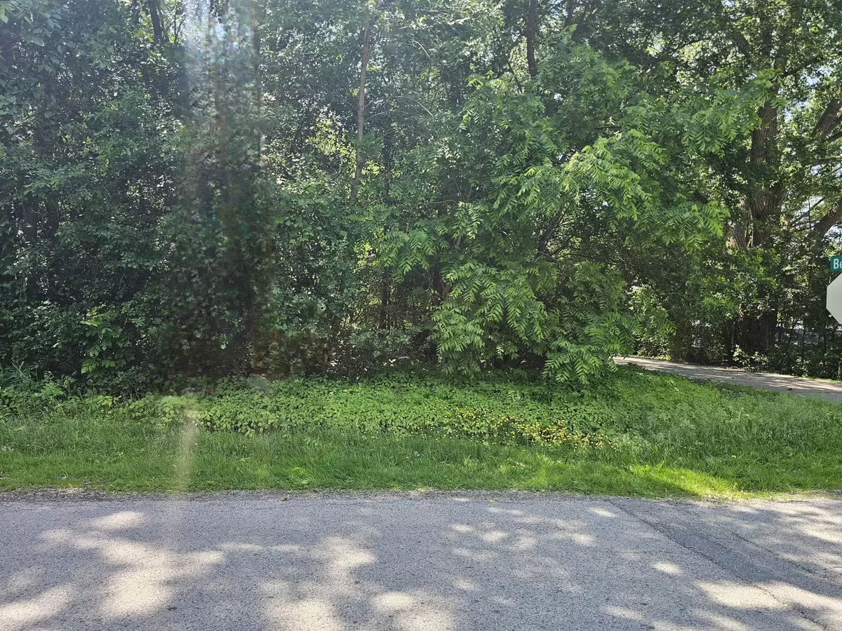 Wauconda, IL 60084,28379 W Main ST