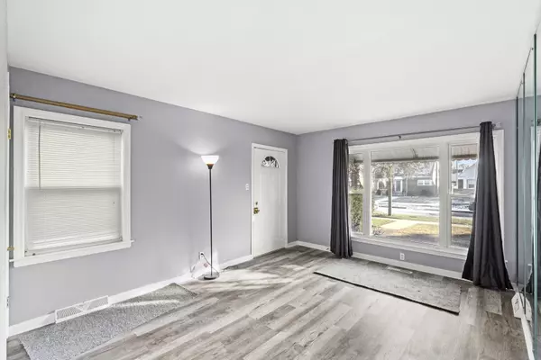 Calumet City, IL 60409,32 166th PL