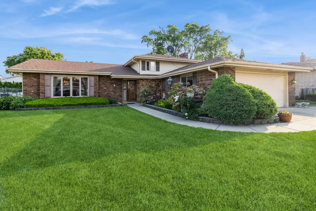 Addison, IL 60101,1243 W Byron AVE