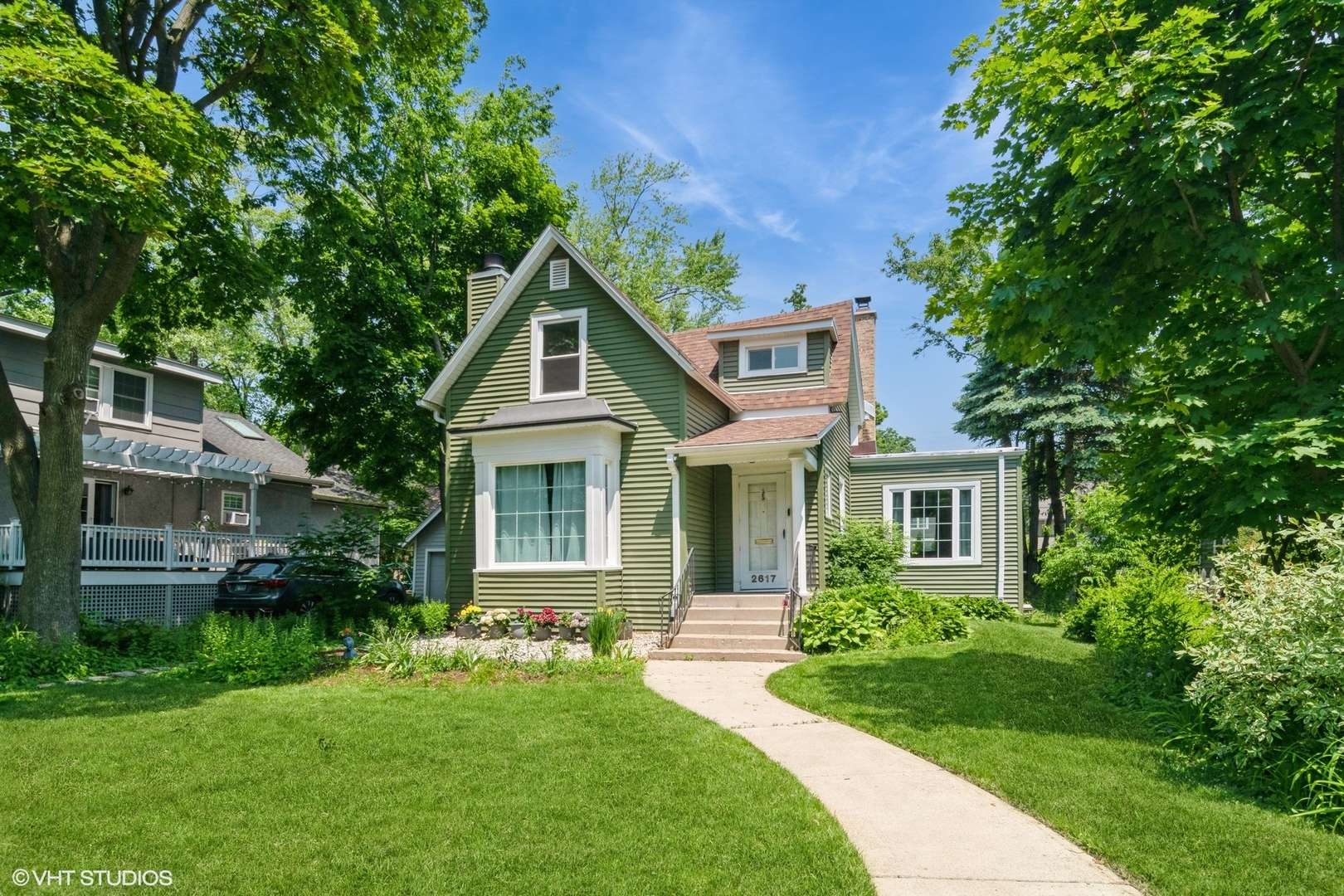 2617 Thayer ST, Evanston, IL 60201