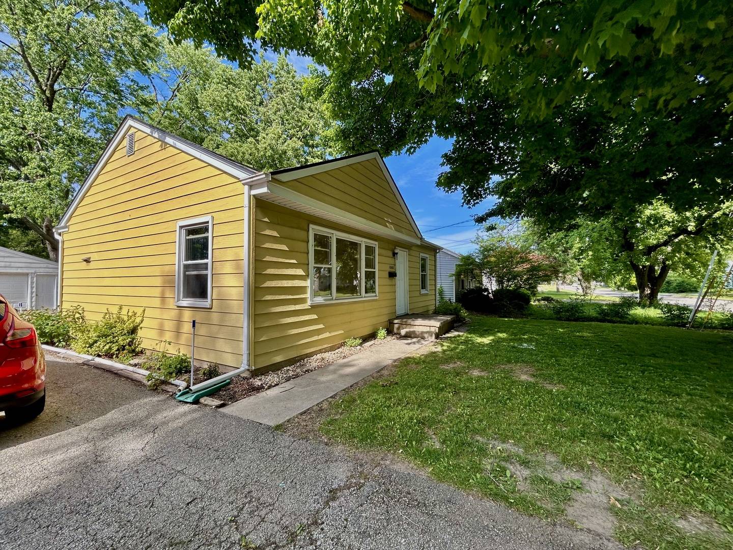 Normal, IL 61761,1000 Kern ST