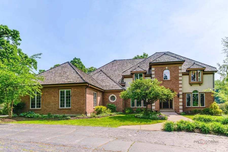12 RIDERWOOD RD, North Barrington, IL 60010
