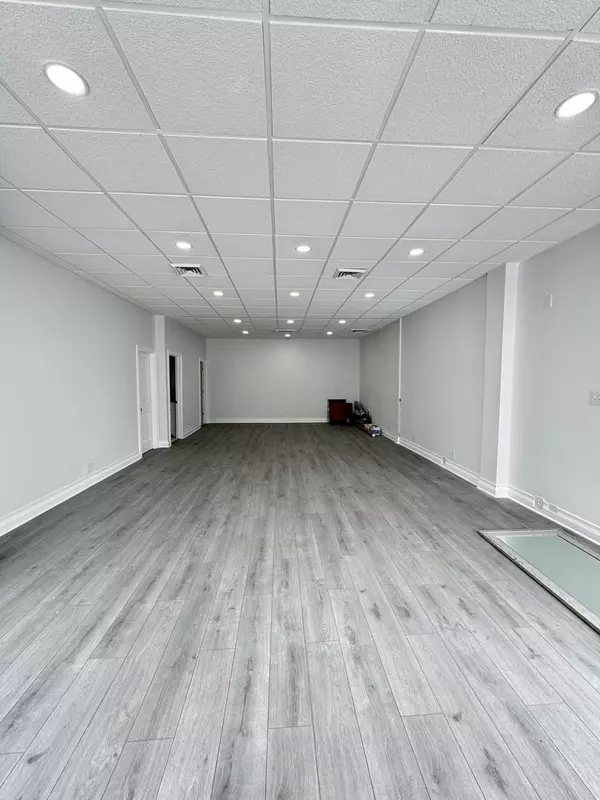 Chicago, IL 60622,1233 N Ashland AVE #1