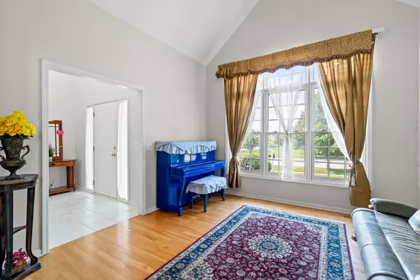 Naperville, IL 60564,2311 Leverenz RD