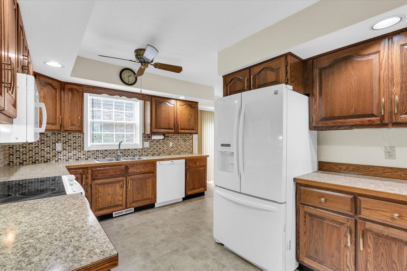 Urbana, IL 61802,2010 Eagle Ridge CT #B