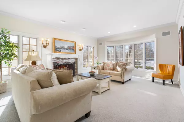Lake Forest, IL 60045,1455 Littlefield CT