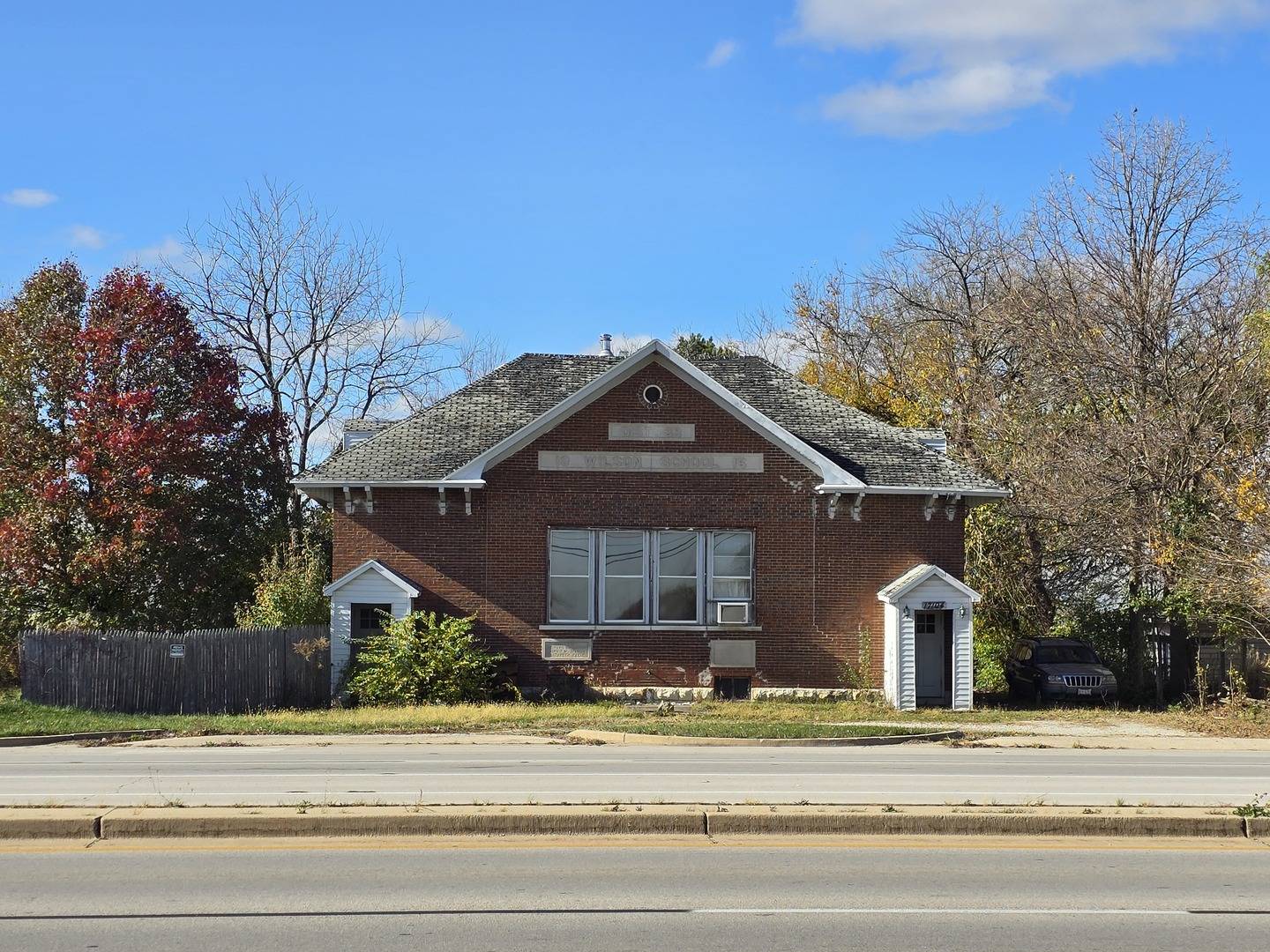 17104 Weber RD, Lockport, IL 60441