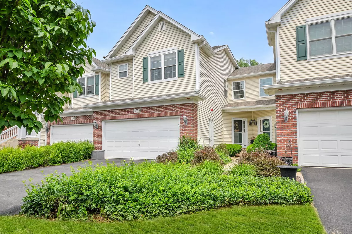 North Aurora, IL 60542,375 Ridge RD