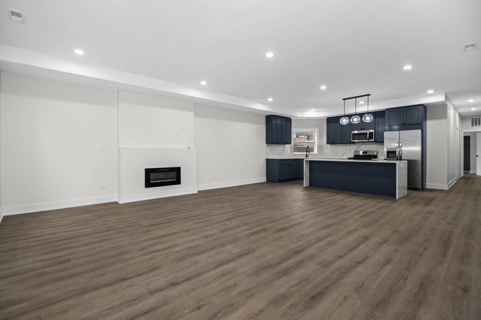 Chicago, IL 60613,4338 N Clarendon AVE #2S
