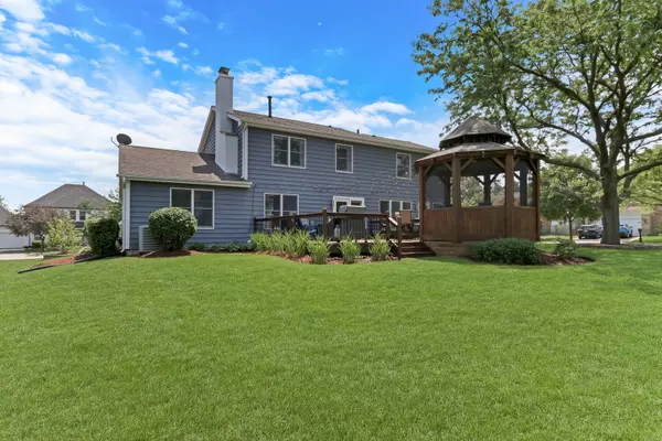 Mundelein, IL 60060,347 Yorkshire DR