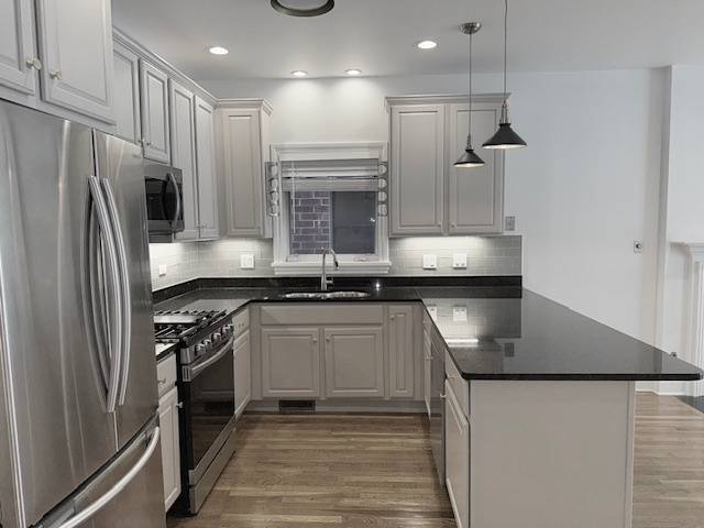 Chicago, IL 60607,1035 W Taylor ST #1