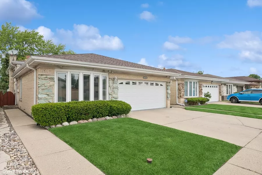 7244 W Seminole ST, Chicago, IL 60631