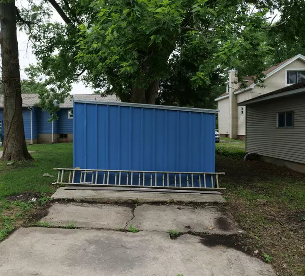Villa Grove, IL 61956,510 W Harrison ST